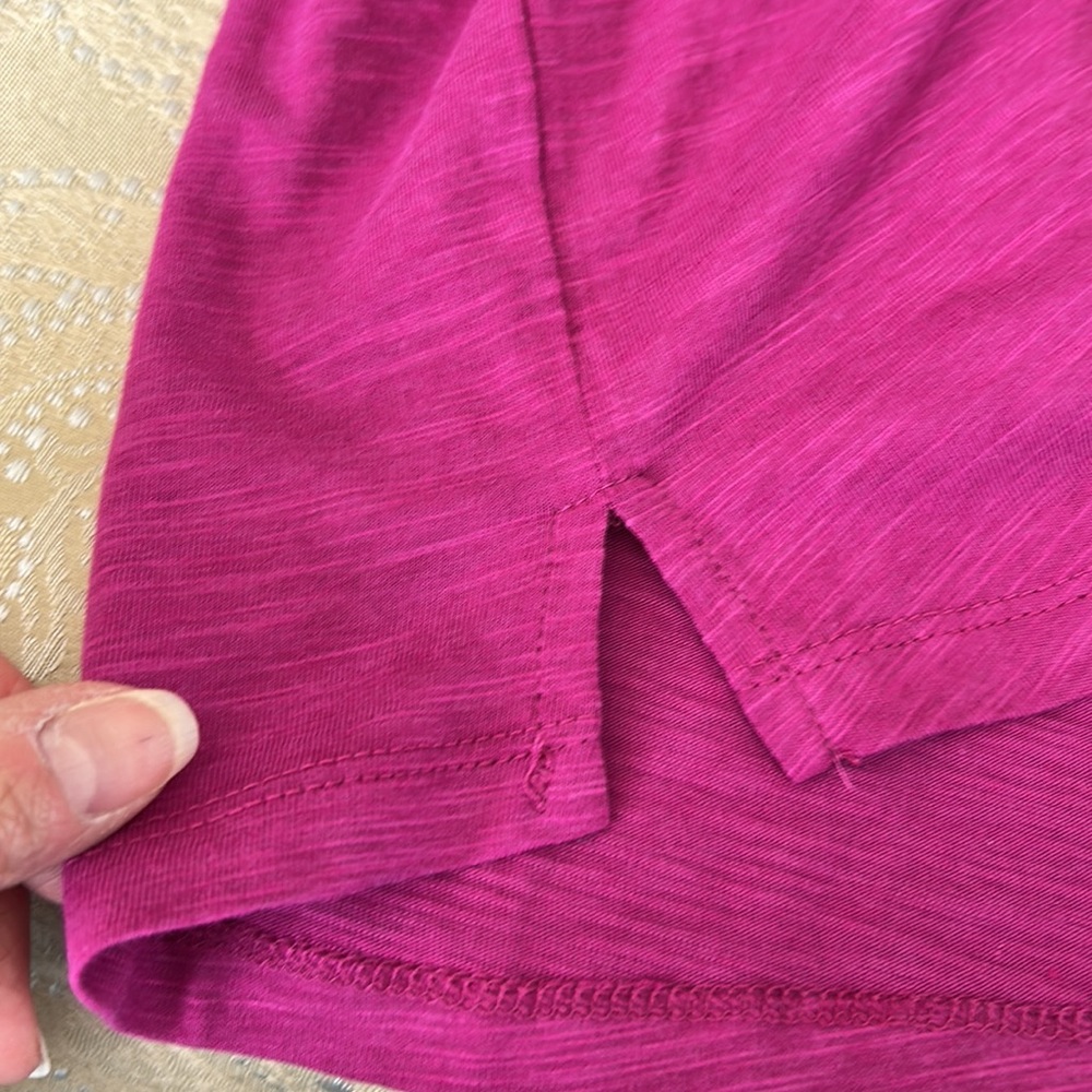 Long sleeve scoop tee raspberry color sz Lg - Picture 6 of 7